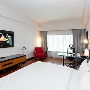 Deluxe King Plus Room